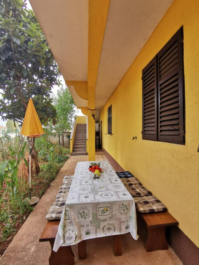 Tar-Vabriga Apartment Dalmatini מראה חיצוני תמונה